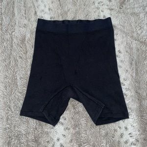 SIZE SMALL SKIMS BOY SHORTS